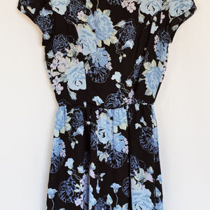 Trixxi Three Pink Hearts Juniors S floral dress